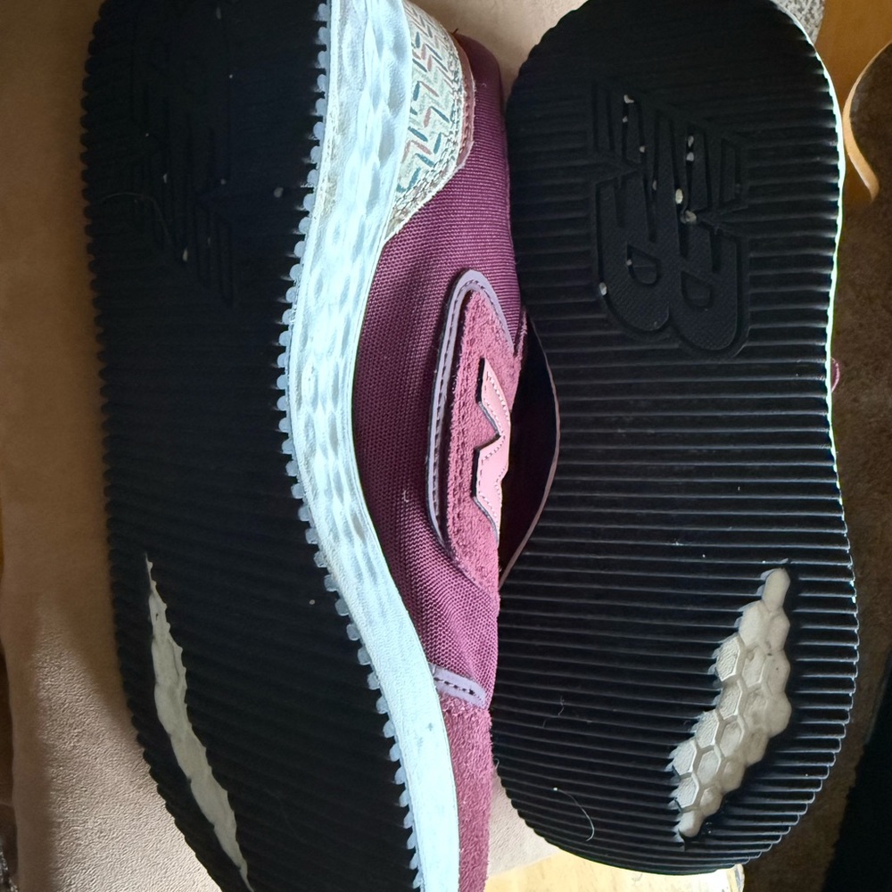 Women's New Balance Fresh Foam X70 V1 Sneaker - Picture 3 of 4